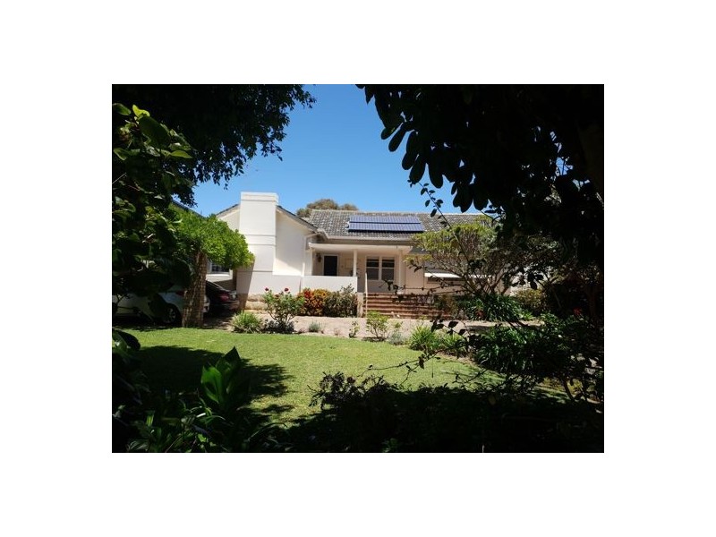 1 Grosse Rd, Applecross WA 6153