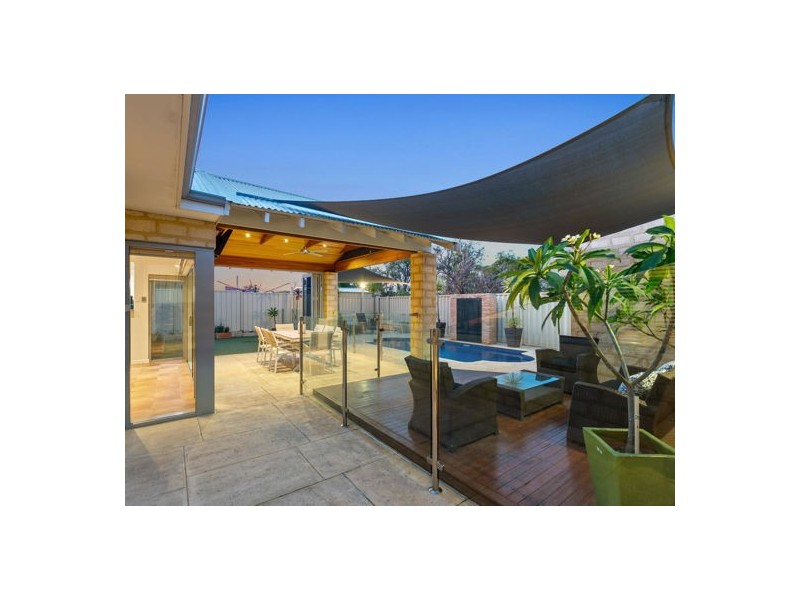 30 Forillion Avenue, Bibra Lake WA 6163