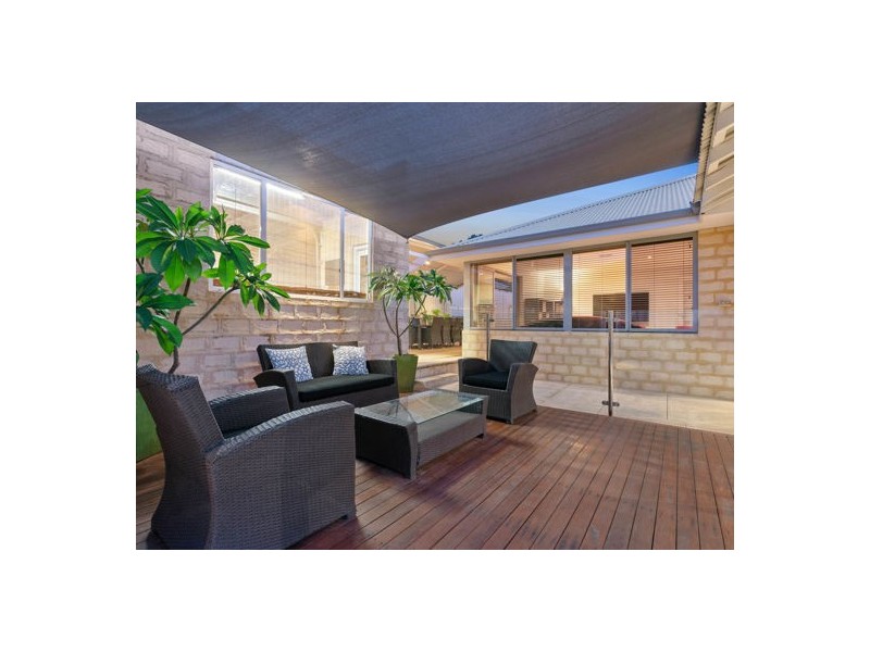 30 Forillion Avenue, Bibra Lake WA 6163