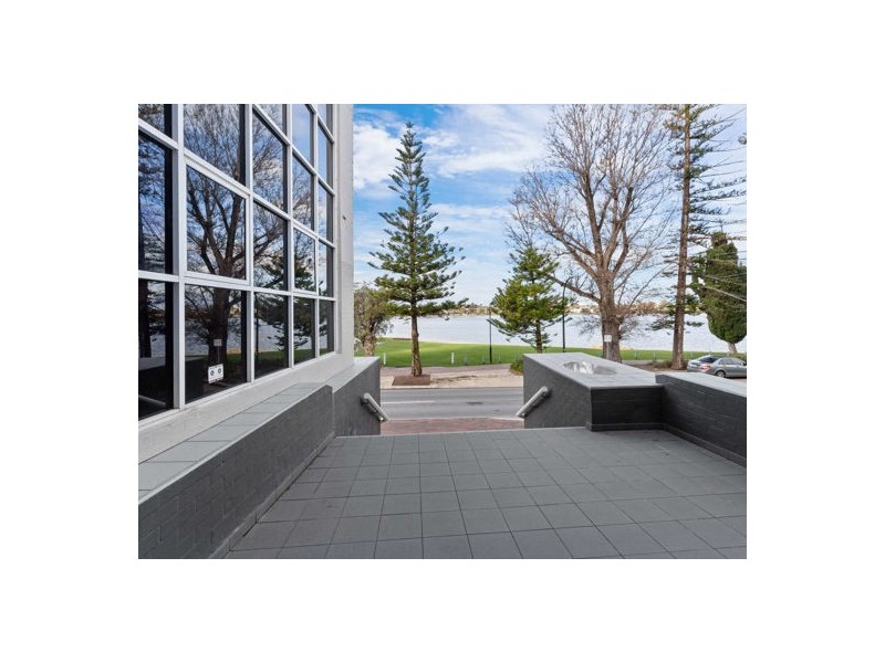 15/7 The Esplanade, Mount Pleasant WA 6153