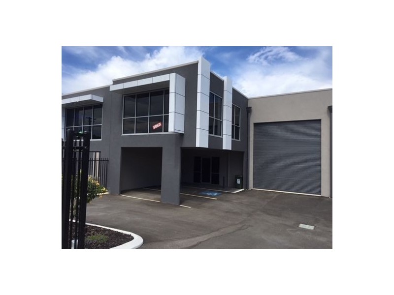 Unit 2 15 Bowen St, O’connor WA 6163