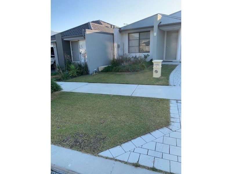 9 Greenwich Way, Success WA 6164