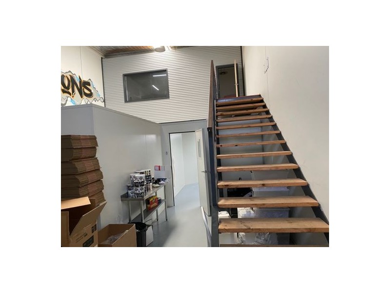 10/6 Quarimor Street, Bibra Lake WA 6163