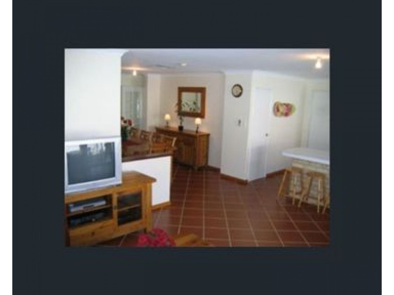 4 Folland Parade, Atwell WA 6164