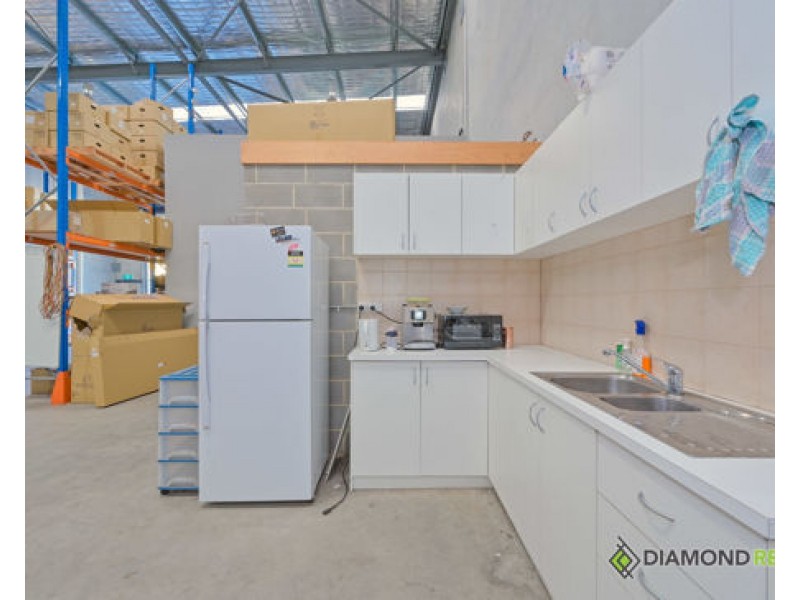 2/10 Lerista Court, Bibra Lake WA 6163