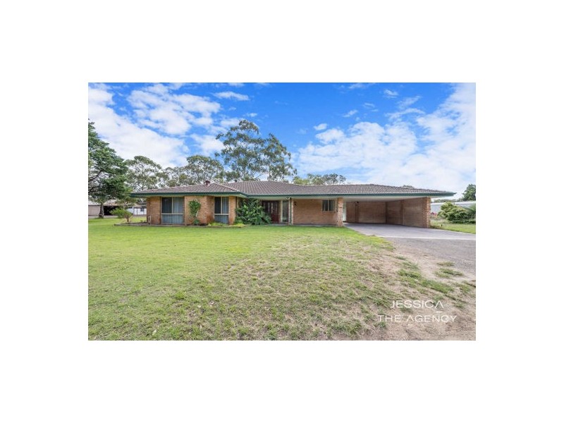 93 Tuart Road, Oakford WA 6121