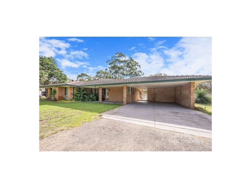 93 Tuart Road, Oakford WA 6121