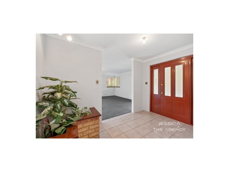 93 Tuart Road, Oakford WA 6121