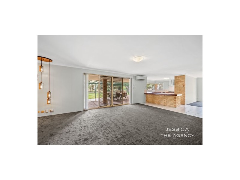 93 Tuart Road, Oakford WA 6121