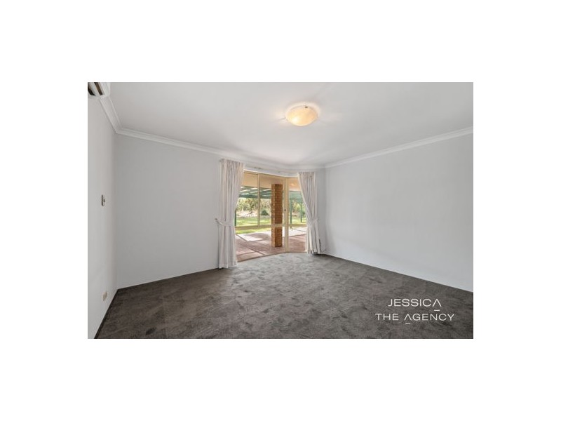 93 Tuart Road, Oakford WA 6121