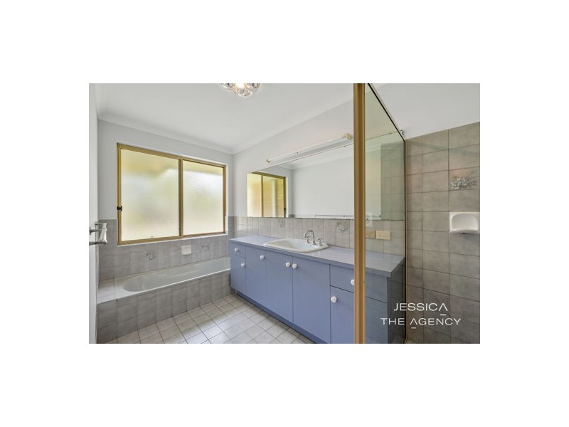 93 Tuart Road, Oakford WA 6121