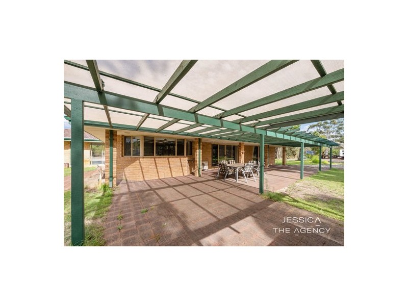 93 Tuart Road, Oakford WA 6121