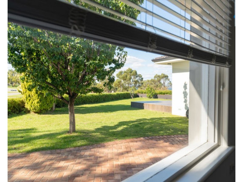 2 Waratah Avenue, Dalkeith WA 6009