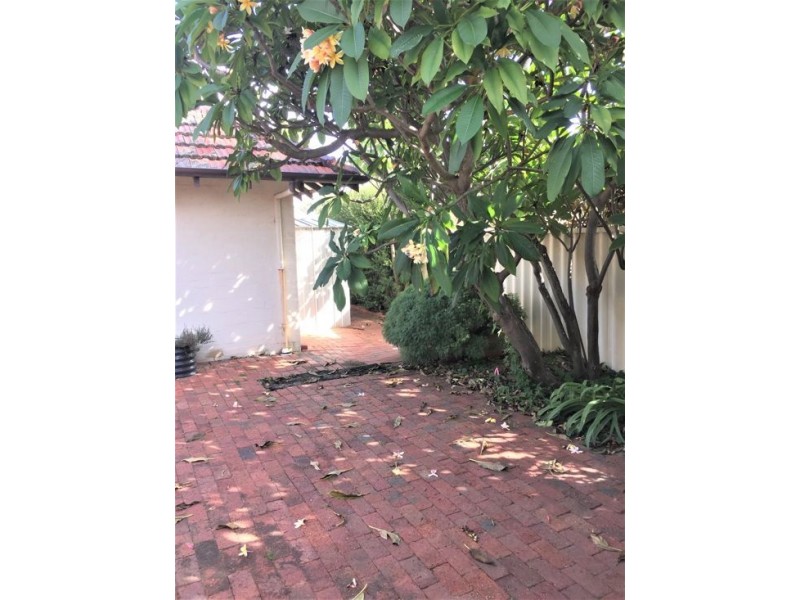 5 A Conon Road, Applecross WA 6153