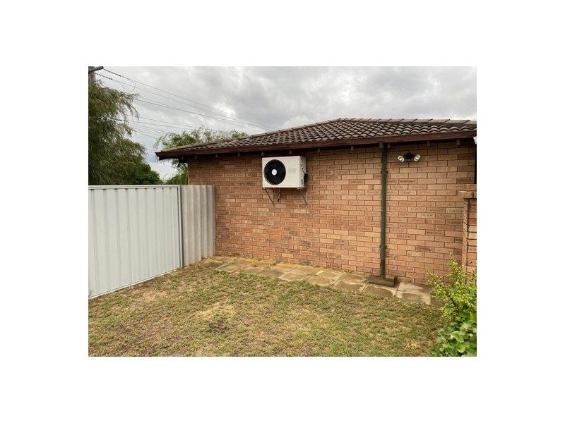 2 Tuart Place, Yangebup WA 6164