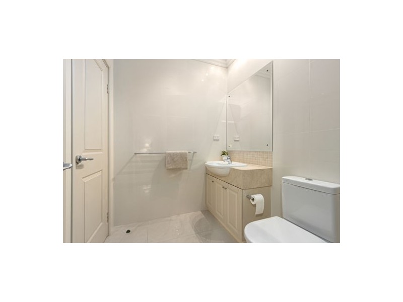 7 Omagh Grove, Waterford WA 6152