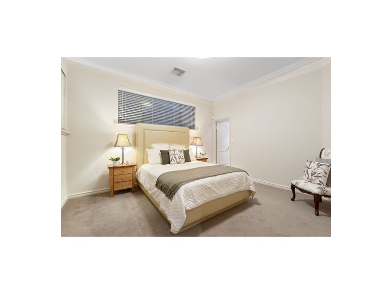 7 Omagh Grove, Waterford WA 6152