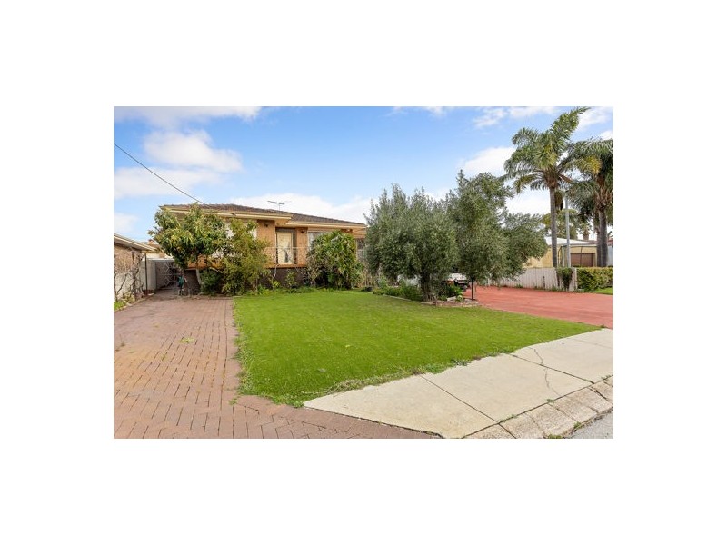 19 Hobley Way, Spearwood WA 6163