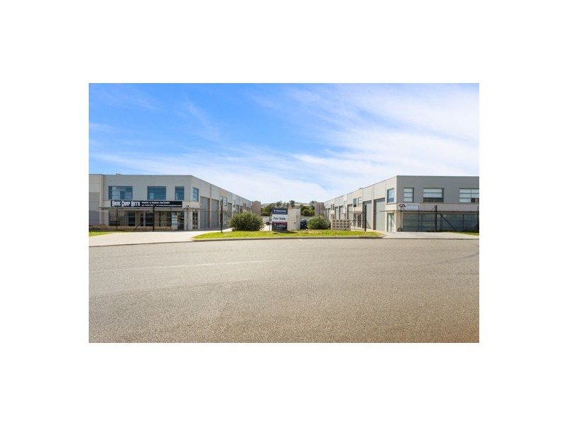 10/27 Erceg Road, Yangebup WA 6164