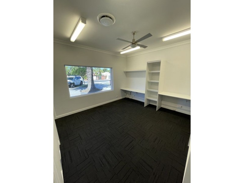 34 Reynolds Road, Applecross WA 6153