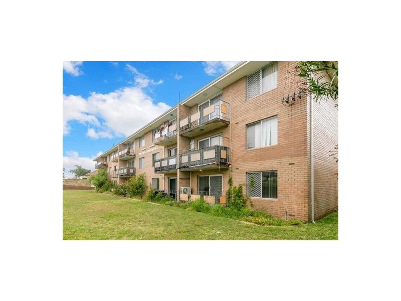 6/83 Phoenix Road, Spearwood WA 6163