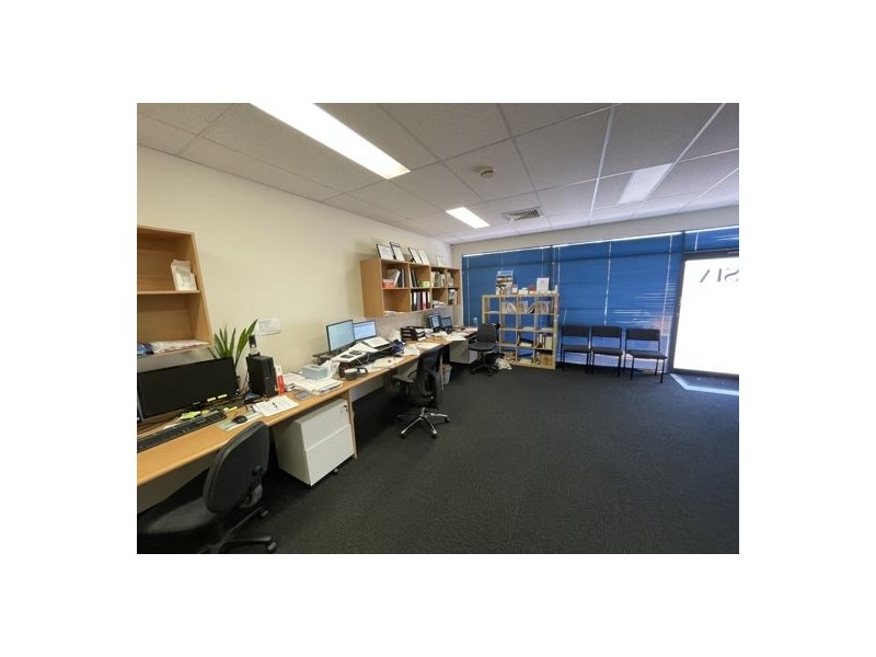 77A North Lake Rd, Myaree WA 6154