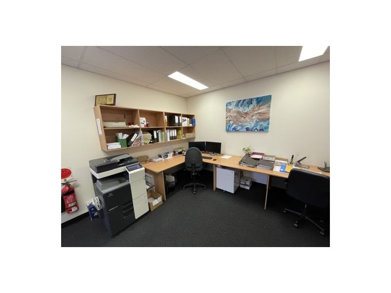 77A North Lake Rd, Myaree WA 6154