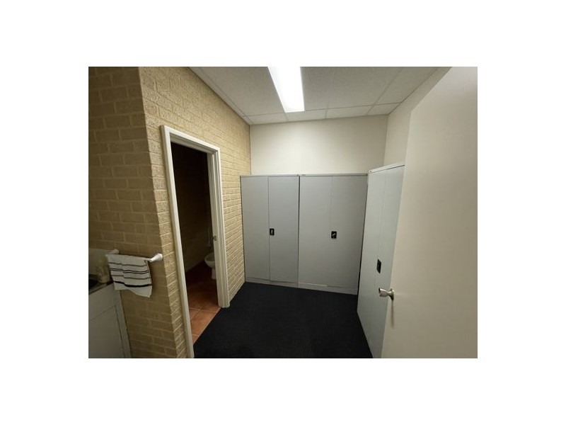 77A North Lake Rd, Myaree WA 6154