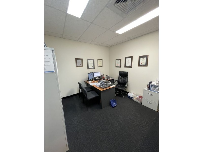 77A North Lake Rd, Myaree WA 6154