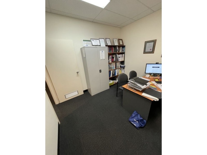 77A North Lake Rd, Myaree WA 6154