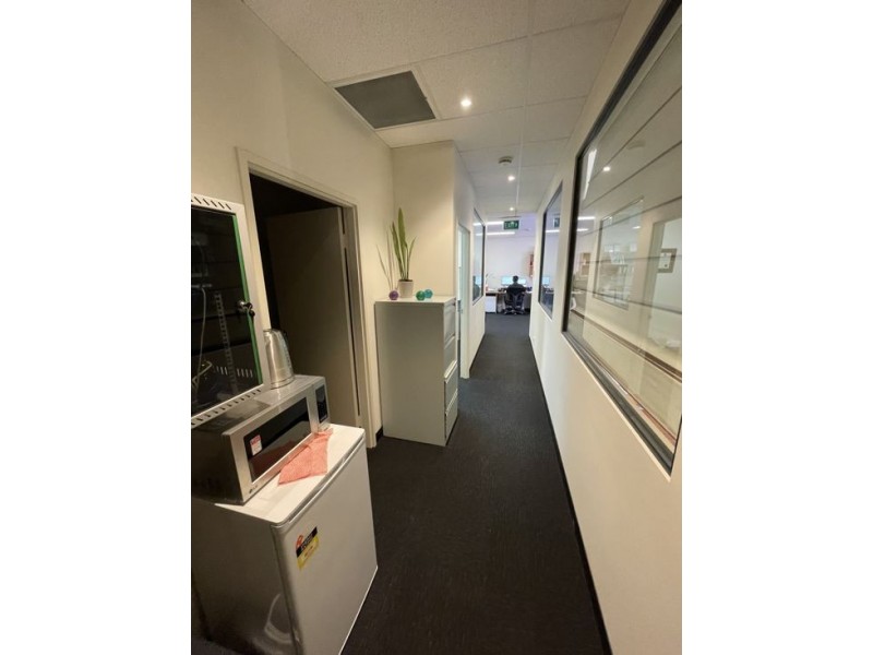 77A North Lake Rd, Myaree WA 6154