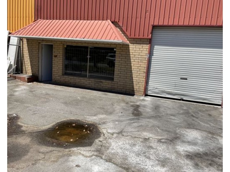 2/11 Roper Street, O’connor WA 6163