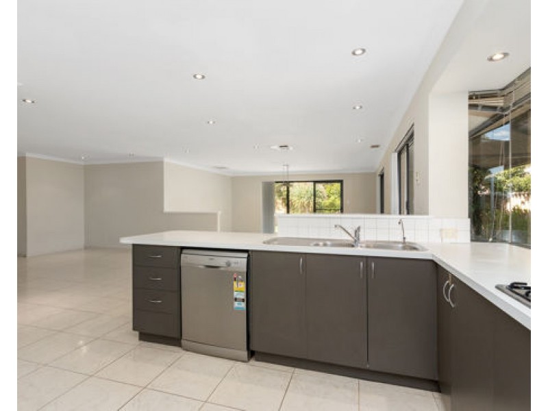 19 Acapulco Way, Southern River WA 6110