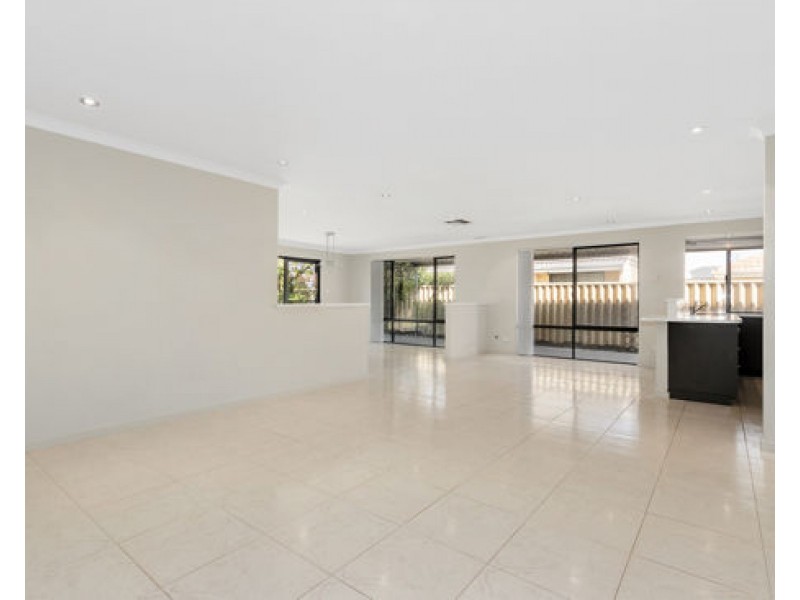 19 Acapulco Way, Southern River WA 6110