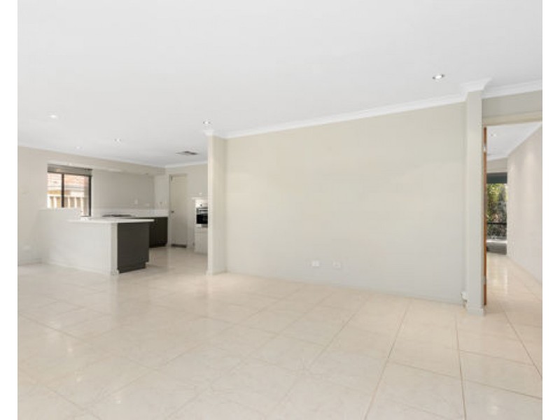 19 Acapulco Way, Southern River WA 6110