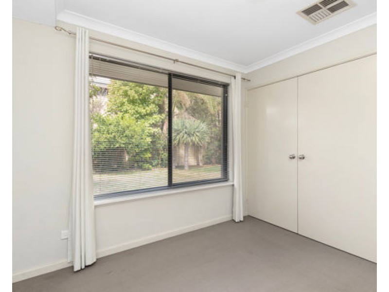 19 Acapulco Way, Southern River WA 6110