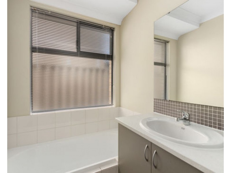 19 Acapulco Way, Southern River WA 6110