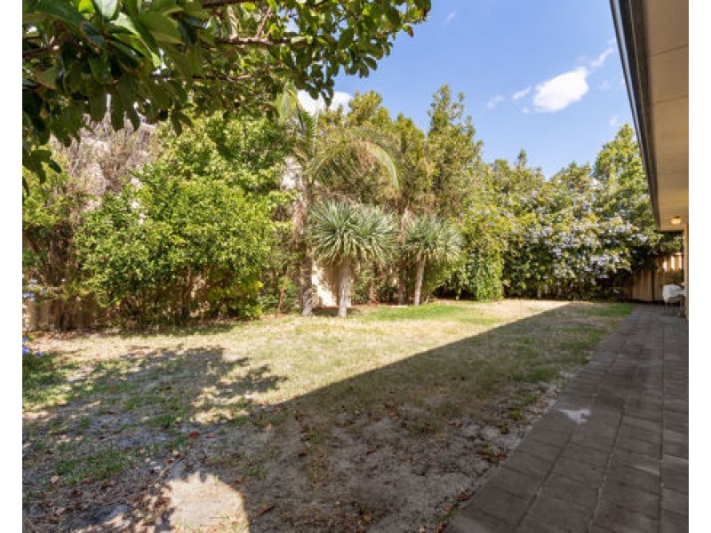 19 Acapulco Way, Southern River WA 6110