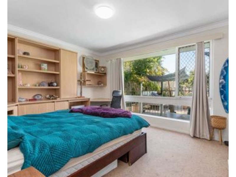 16 Peter Street, Attadale WA 6156