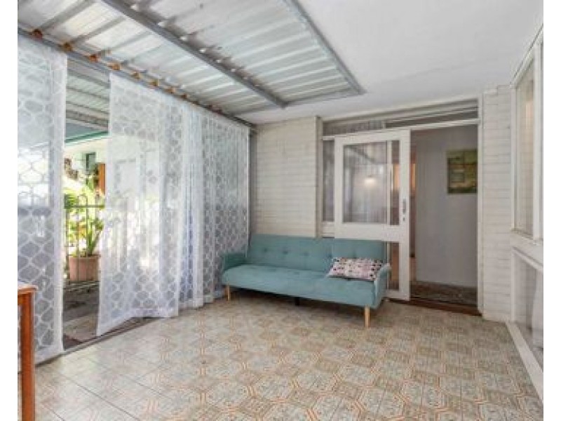 16 Peter Street, Attadale WA 6156