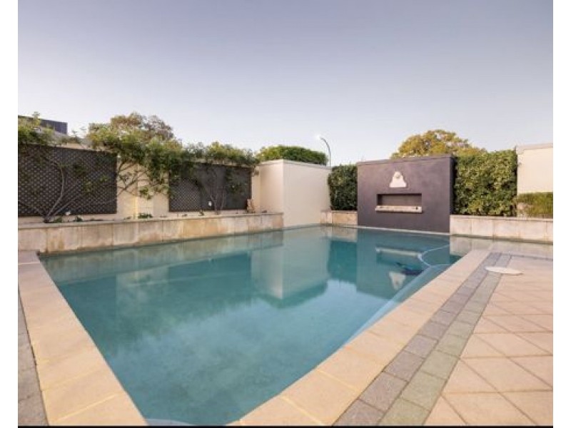 7 Cormack Road, Alfred Cove WA 6154