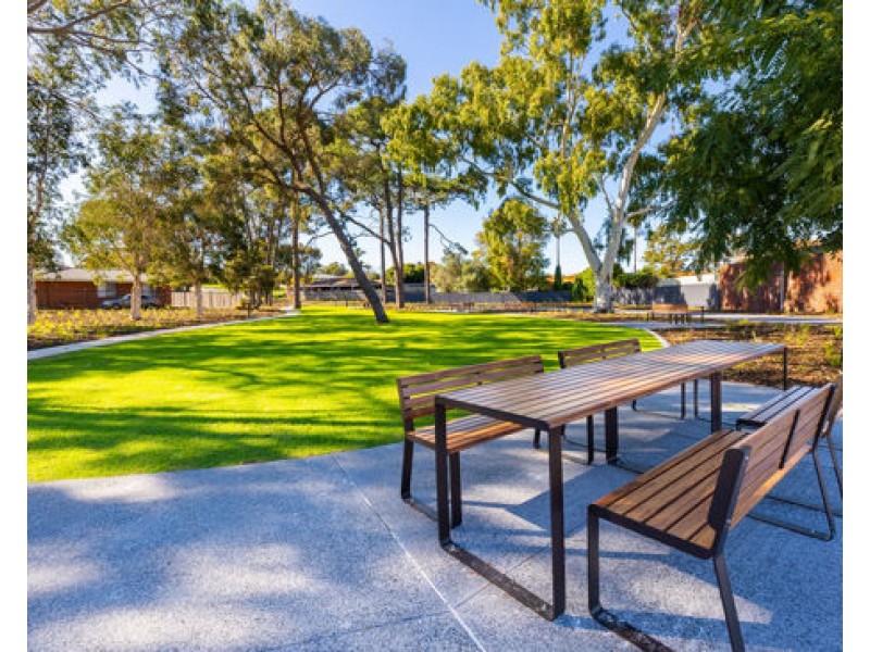 18 Garvey Street, Waterford WA 6152