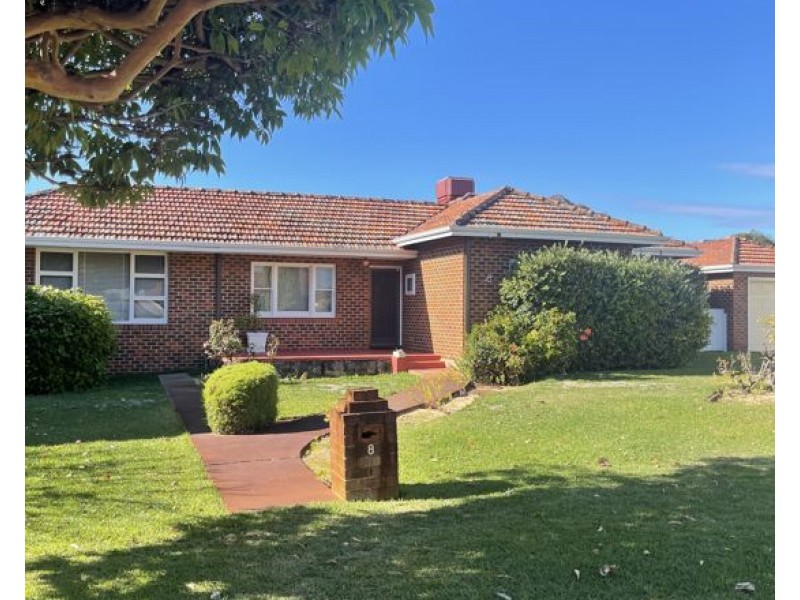 8 Cowan street, Alfred Cove WA 6154