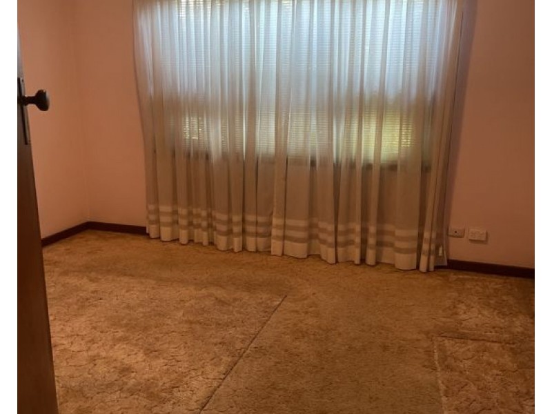 8 Cowan street, Alfred Cove WA 6154