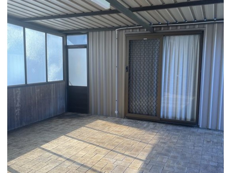 8 Cowan street, Alfred Cove WA 6154