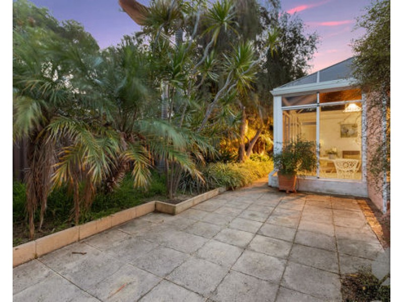 21A Glenelg Street, Applecross WA 6153