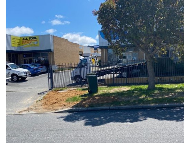 13/30 Peel Road, O’connor WA 6163