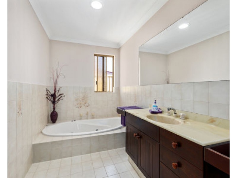 13 Giddens Court, North Lake WA 6163