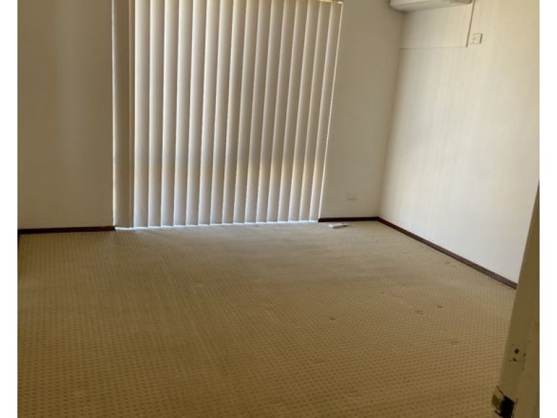 5 Dumas Close, Winthrop WA 6150