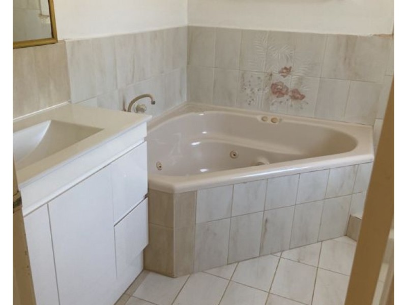 5 Dumas Close, Winthrop WA 6150